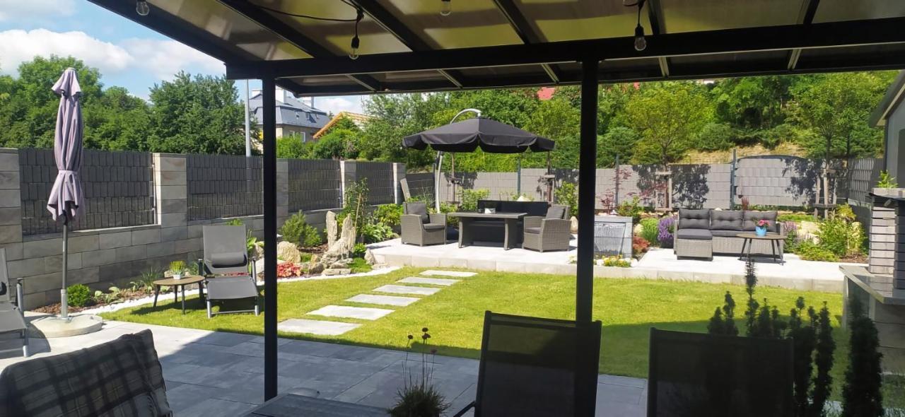 Ferienwohnung U Podnoza Zamku Szczytna Exterior foto