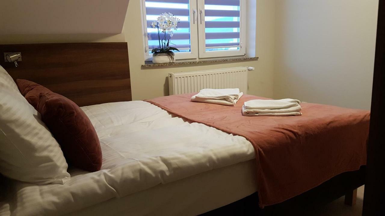 Ferienwohnung U Podnoza Zamku Szczytna Exterior foto