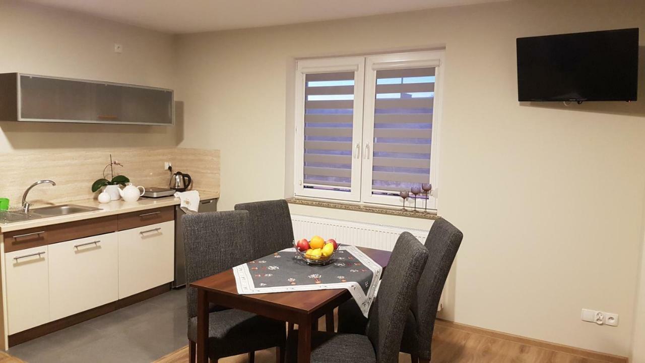 Ferienwohnung U Podnoza Zamku Szczytna Exterior foto